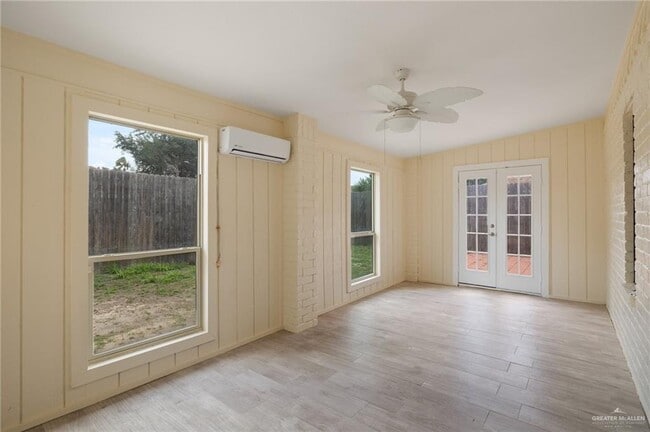 patio - 3104 Goldcrest Ave