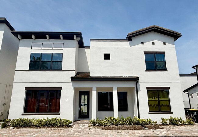 Beautiful Executive 4 Bed 3 Bath Home in Davenport! - Beautiful Executive 4 Bed 3 Bath Home in Davenport!