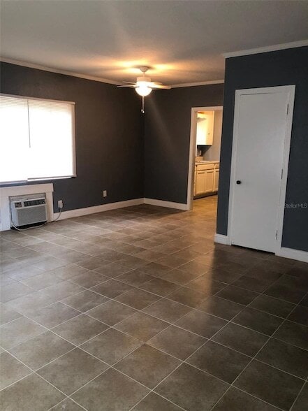 Photo - 2201 S Park Ave House