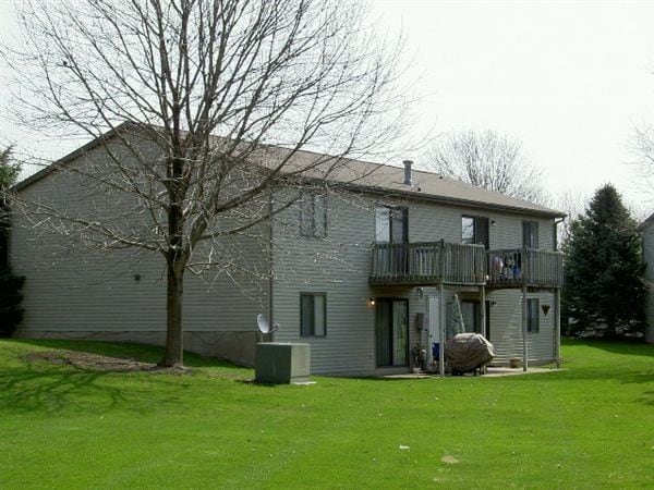Building Photo - 3932 Kenowa Ave SW