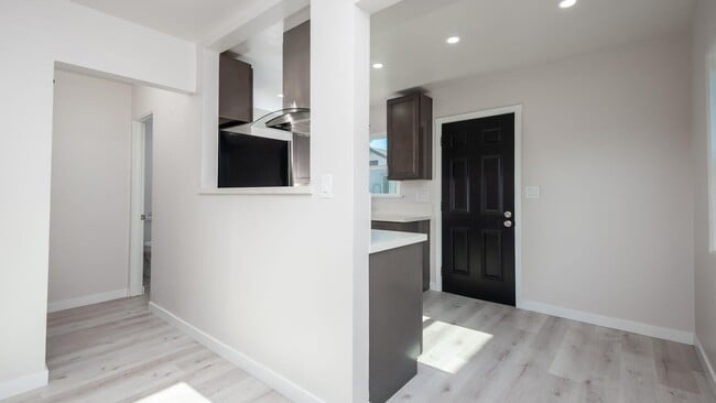Building Photo - Upgraded 1 Bed, 1 Bath in National City!