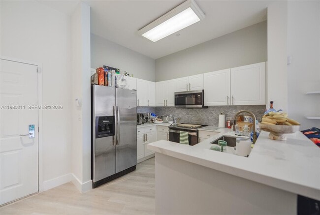 Foto del edificio - 19501 W Country Club Dr