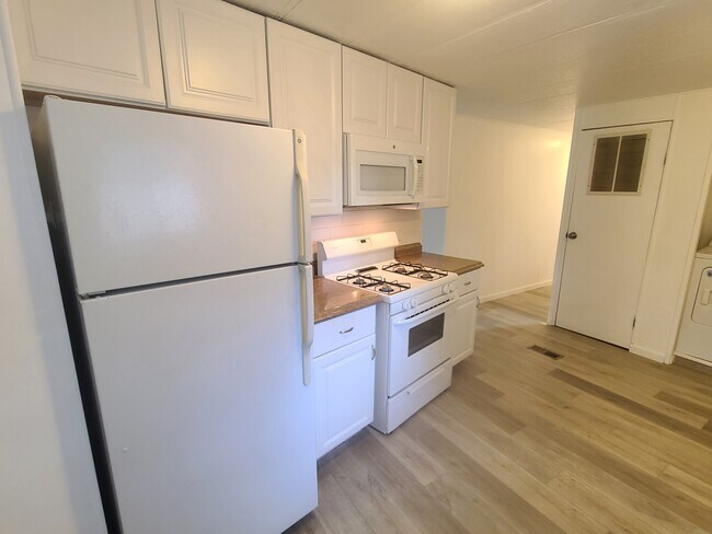 Foto del edificio - 4448 E Wintergreen