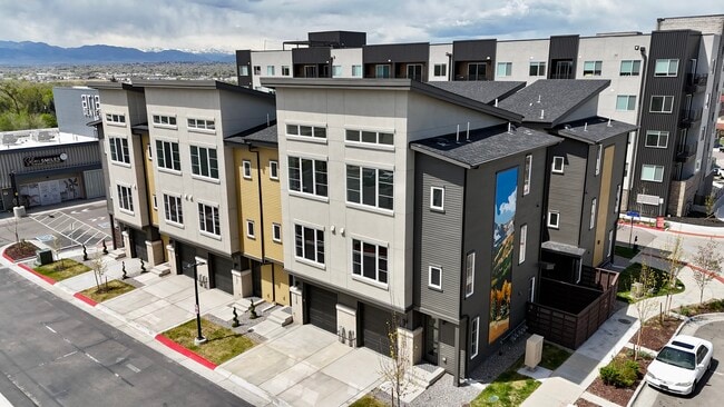 Photo - 5231 Eliot St Townhome