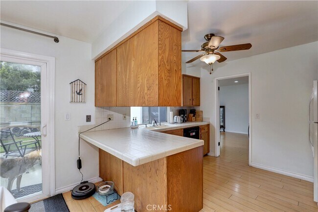 Foto del edificio - 6162 Ferne Ave