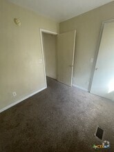 Building Photo - 3202 Hereford Ln