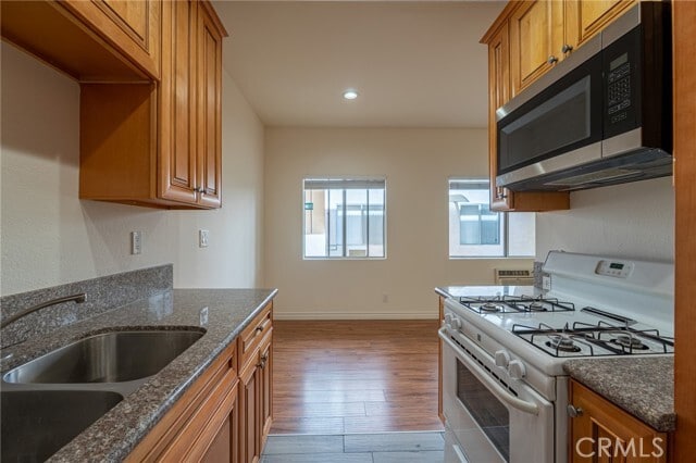 Foto del edificio - 10085 Tujunga Canyon Blvd
