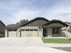 Building Photo - 5038 W 28th Ave