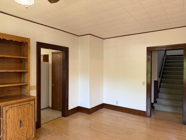 Foto del edificio - 5- Bedroom House for Rent in Chaseburg