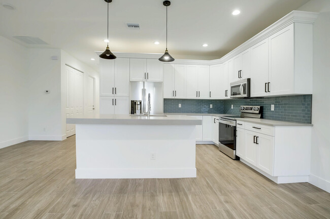 Foto del edificio - 1023 SW 8th Ave