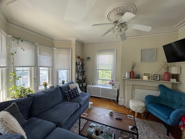 Foto del edificio - 648 E 6th St