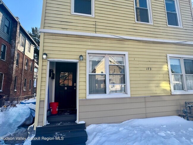 Foto del edificio - 173 Smith Ave