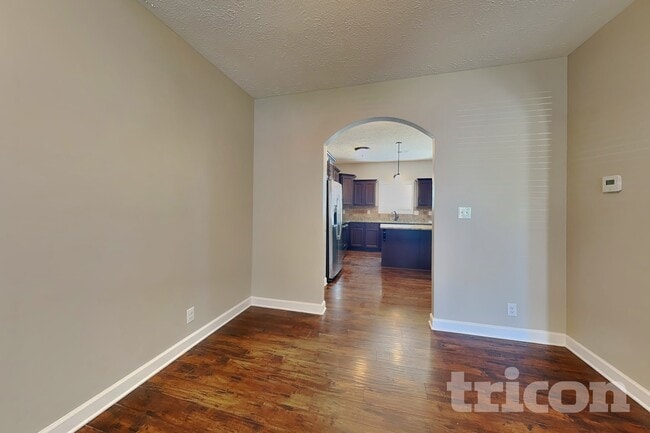 Building Photo - 3772 Windhaven Dr