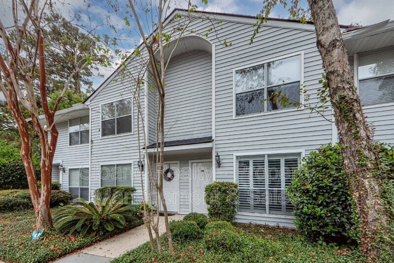 Photo - 252 Howle Ave
