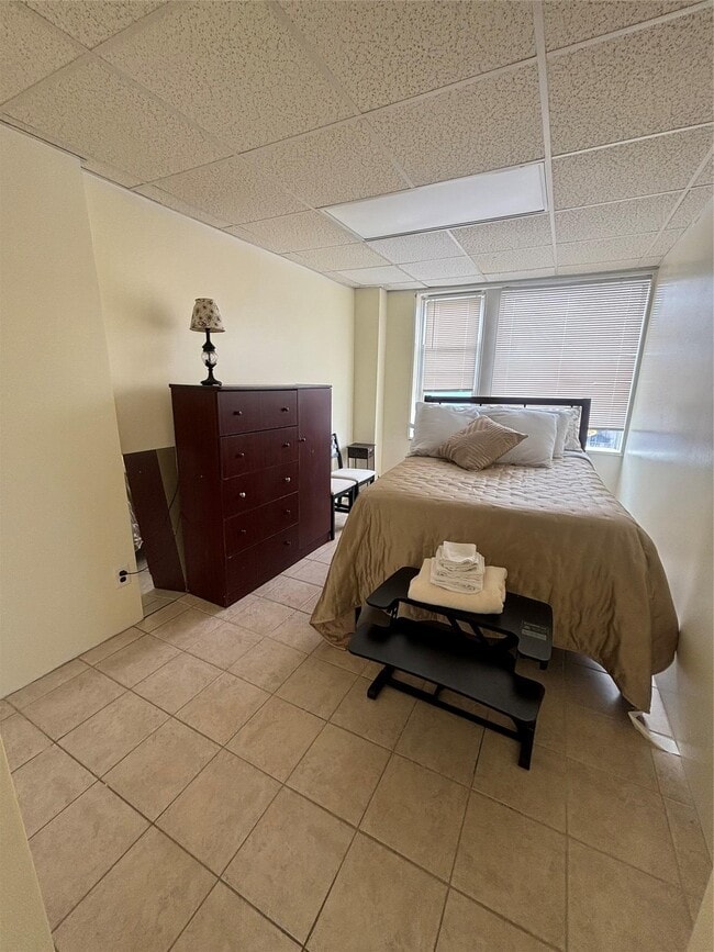 Foto del edificio - 158 Rockaway Ave
