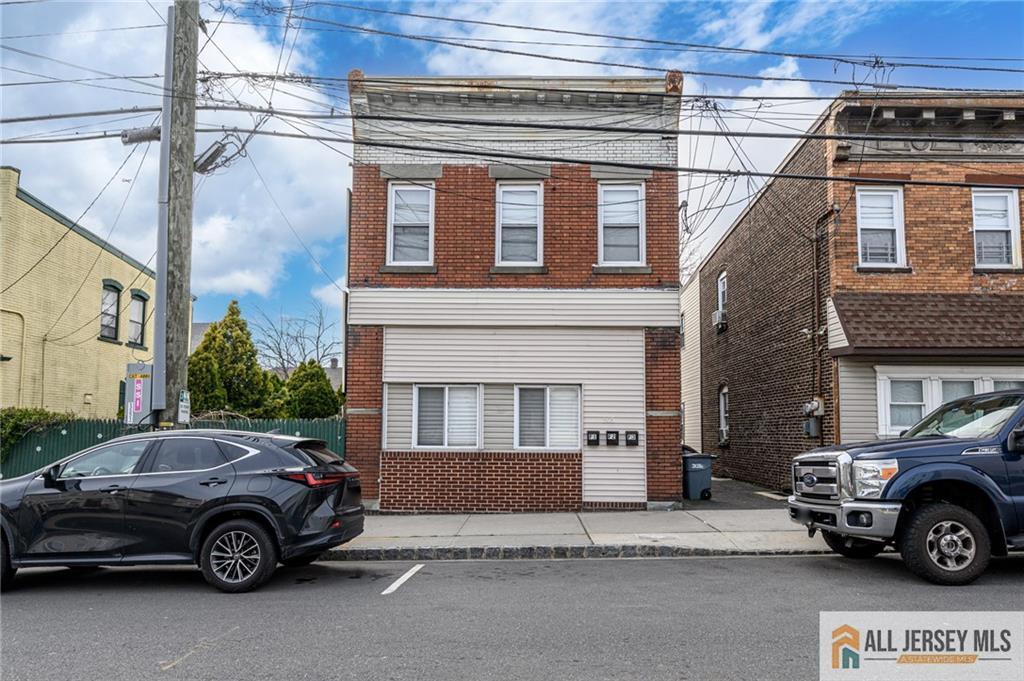 Primary Photo - 305 Pershing Ave