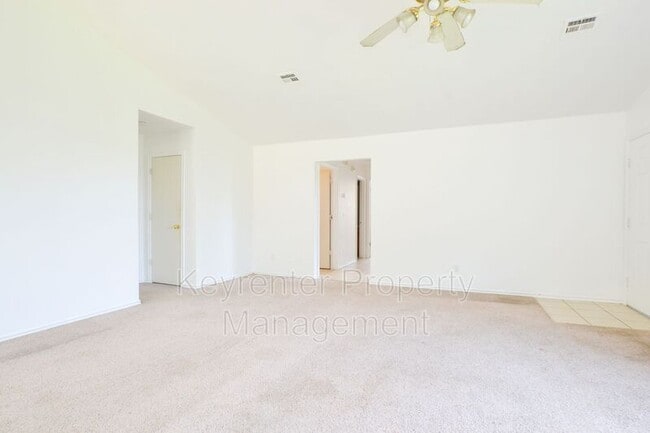 Building Photo - 602 Welston Cir
