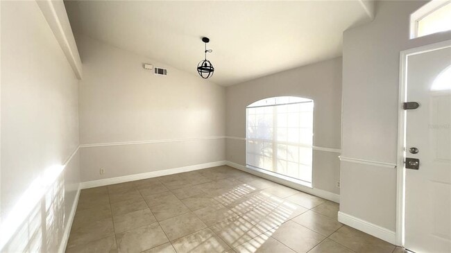 Building Photo - 14201 Babylon Way