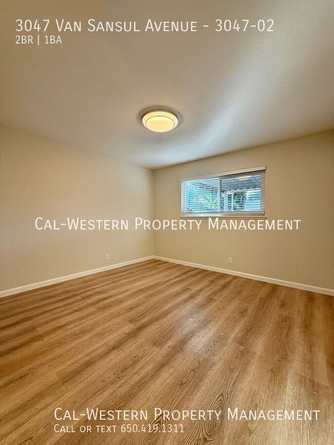 Building Photo - 3047 Van Sansul Ave