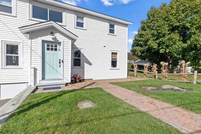 Building Photo - 16 Oceanview Ave