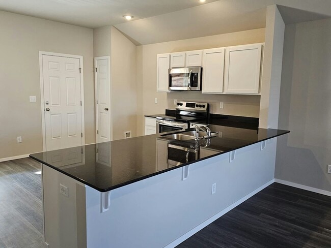 Building Photo - 5451 Eldora Cv