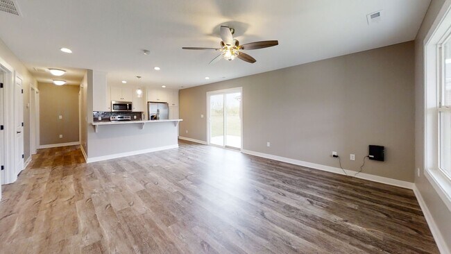 Foto del edificio - 2 year old 2 bed, 2 bath duplex in Andrew county