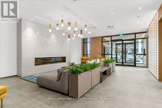 Photo du bâtiment - 760 Whitlock Ave