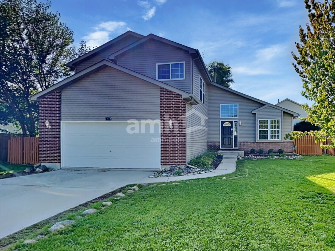 Primary Photo - 1303 Lasser Drive