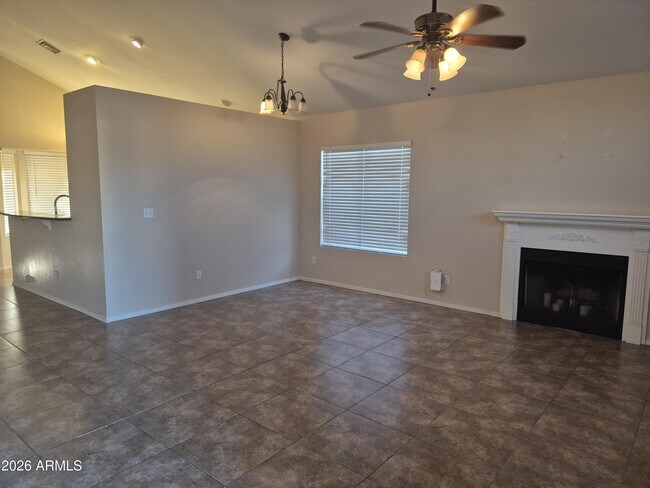 Foto del edificio - 13812 S 36th Way