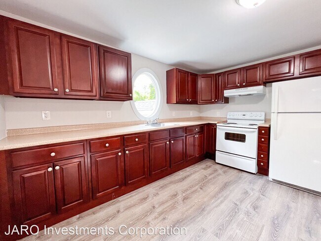Building Photo - 4 br, 1 bath House - 39 Mansfield Street