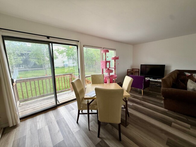 Foto del edificio - 2311/2313 W Foothills Drive