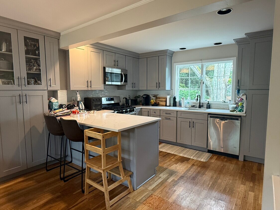 Foto principal - 47 Maplewood Ave