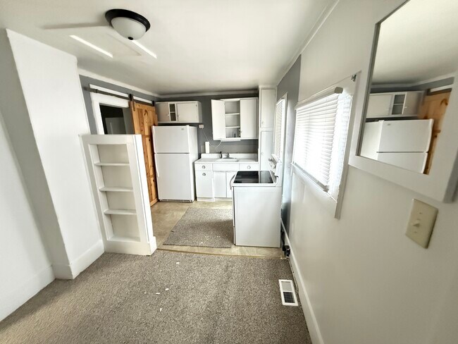 Foto del edificio - 121 W Plymouth St