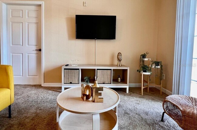 Foto del edificio - 3174 Feltrim Pl