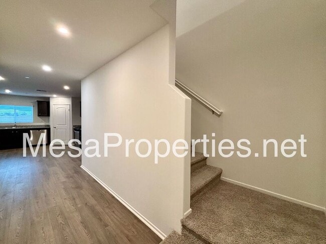 Building Photo - 14960 Coppola St