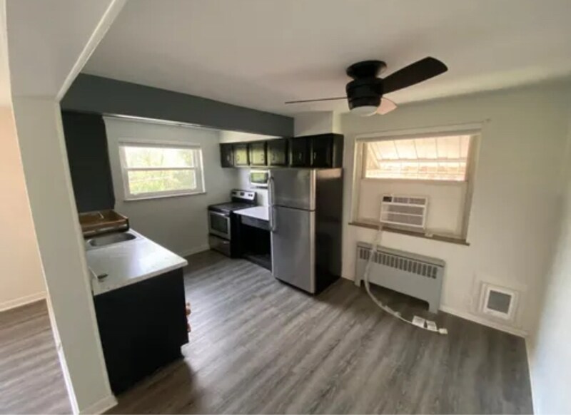 Primary Photo - 3672 Brotherton Rd
