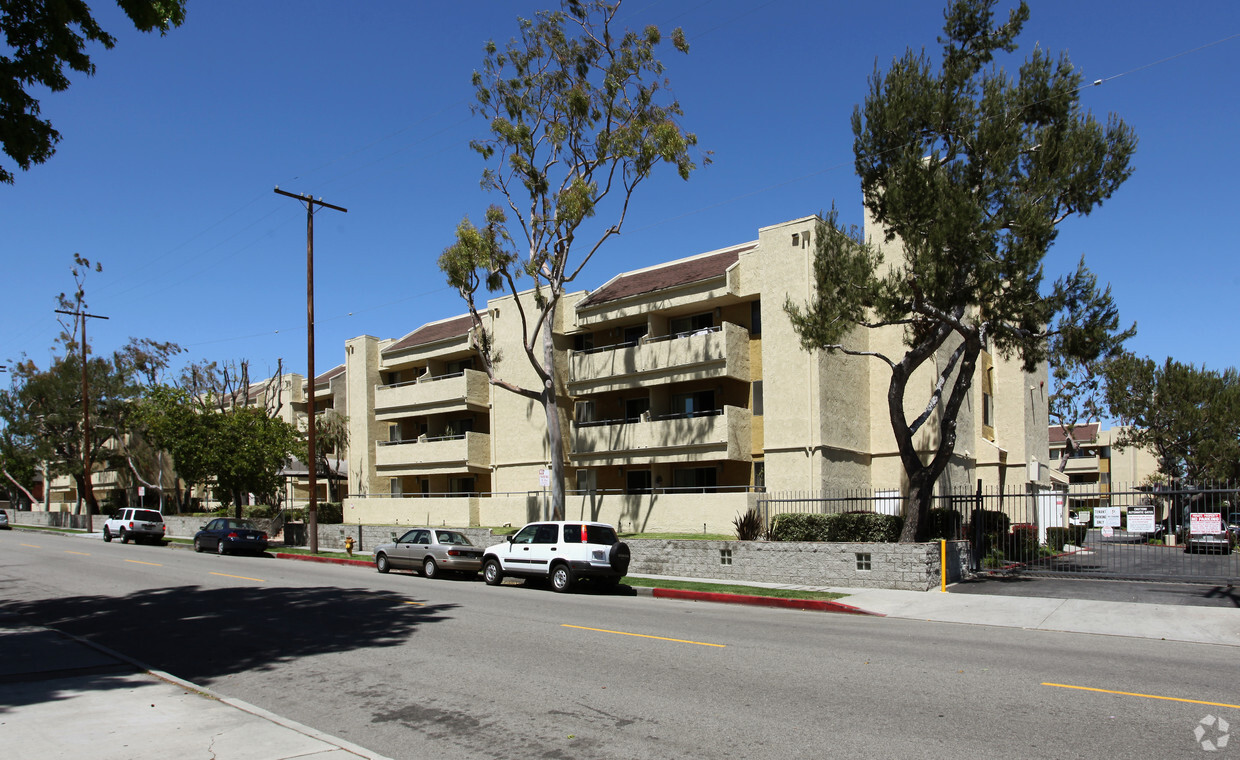Primary Photo - Grandview Terrace Apartments