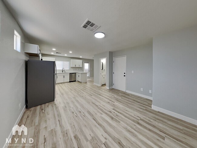 Foto del edificio - 2280 Platinum Band St