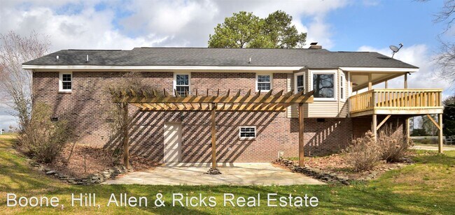 Building Photo - 3 br, 2 bath House - 3999 Hunter Hill Road