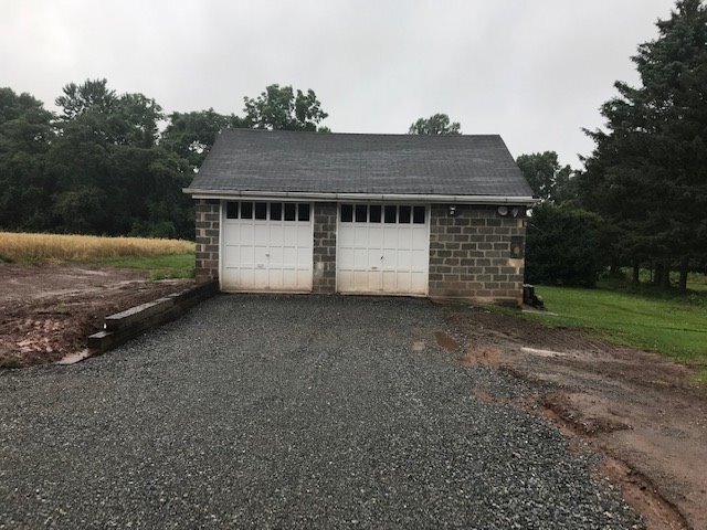 Foto del edificio - $1700 Farmhouse Palmyra 4 bedroom 1.5 bath