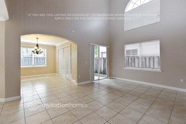 Foto del edificio - 14004 SW 154th St