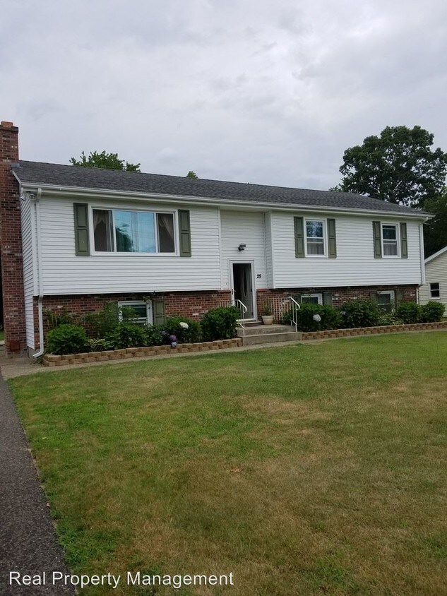 Primary Photo - 3 br, 1.5 bath House - 25 Kenyon Rd