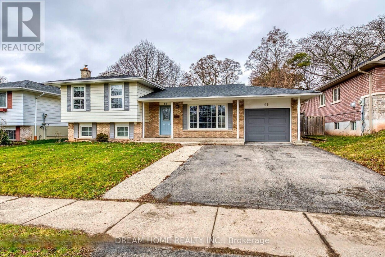 Primary Photo - 69 Culham St