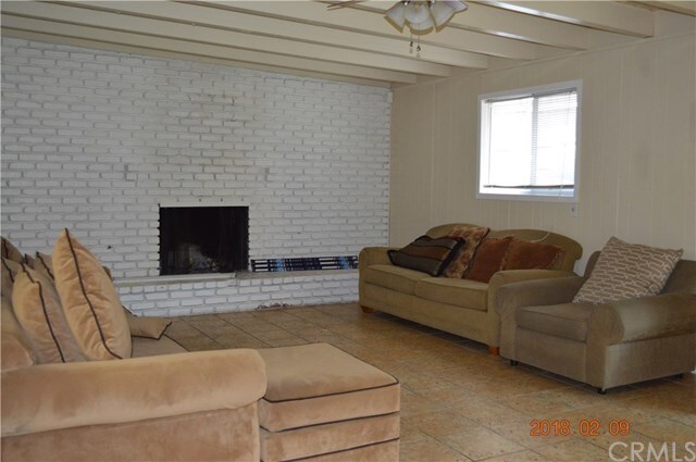 Building Photo - 518 N Platina Dr
