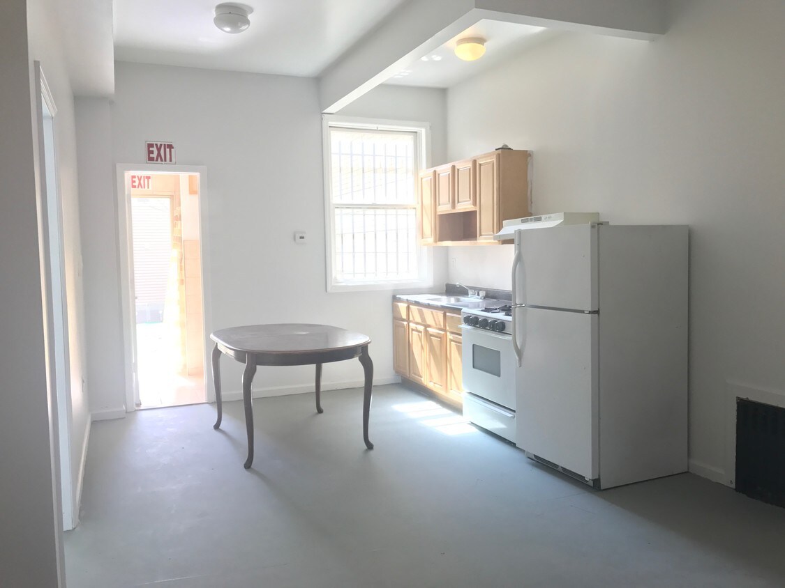 Foto principal - 388 Seneca Ave