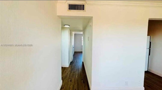 Foto del edificio - 11195 SW 1st St
