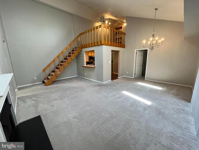 Building Photo - 606 Mountainview Dr