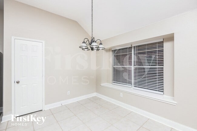 Building Photo - 1108 Vista View Dr