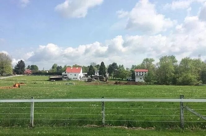 Foto principal - 48 Buckwalter Rd