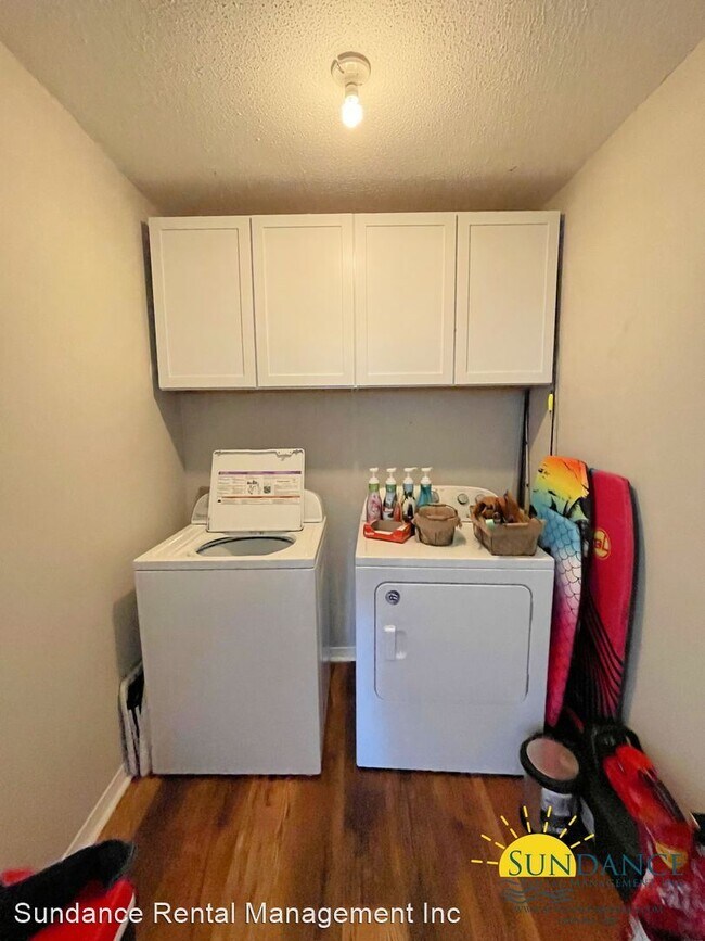 Foto del edificio - 2 br, 1.5 bath House - 1705-A Brighton Cove